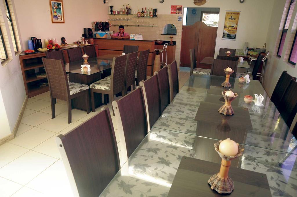Pousada Restinga Apart Service- Aeroporto Лауро-де-Фрейтас Екстер'єр фото